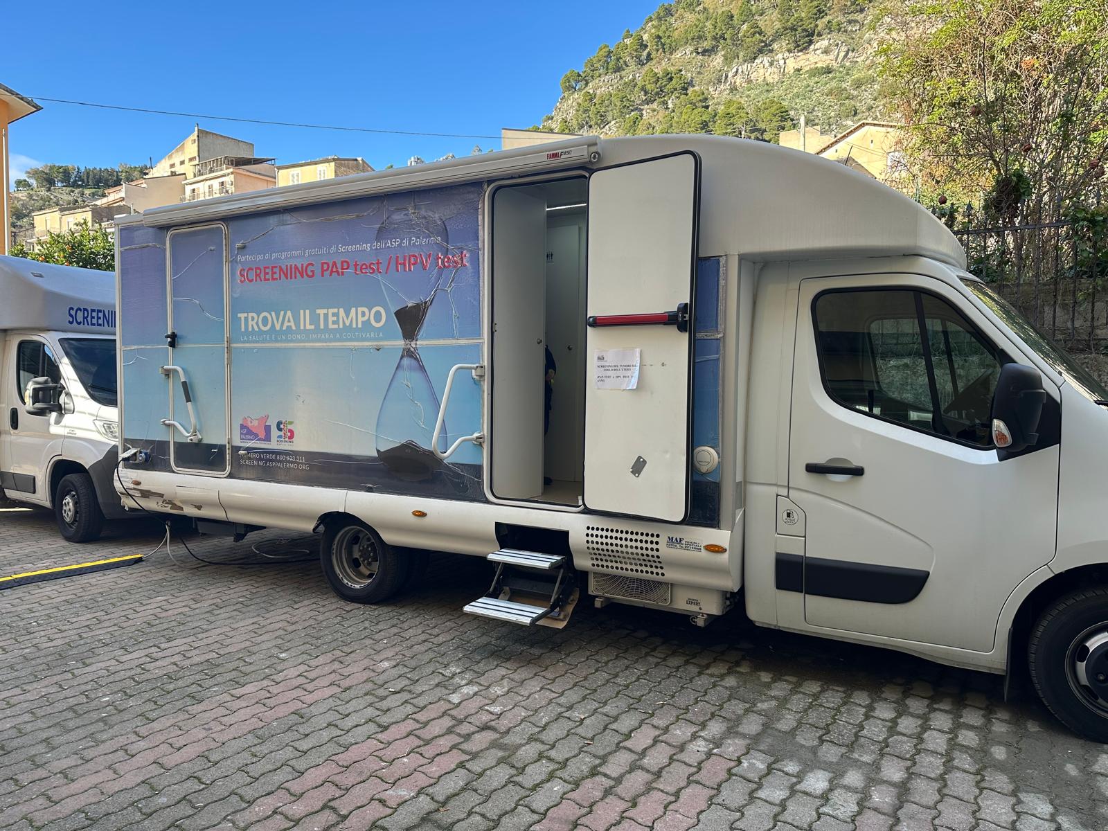 Camper degli screening a Castronovo di Sicilia